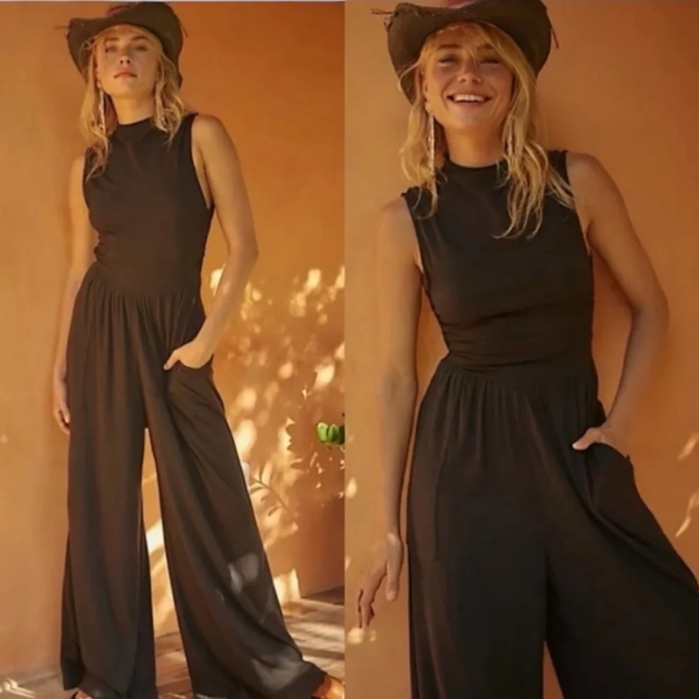 Free People Beach Dream Jumpsuit Black Open Back Wide Leg Size Large NWT - Picture 2 of 7